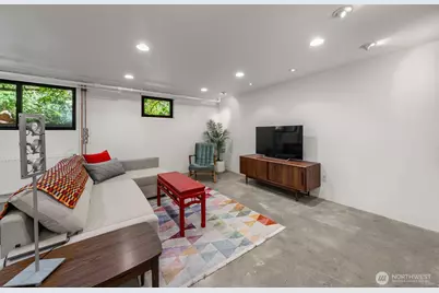 3516 NE 43rd Street, Seattle, WA 98105 - Photo 23