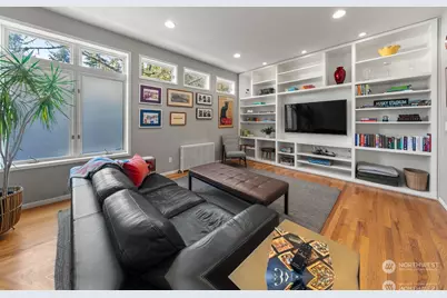 3516 NE 43rd Street, Seattle, WA 98105 - Photo 13