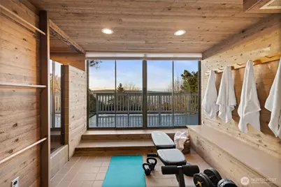 4042 Soundview Drive W, University Place, WA 98466 - Photo 17