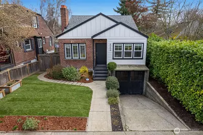 8254 Interlake Avenue N, Seattle, WA 98103 - Photo 37