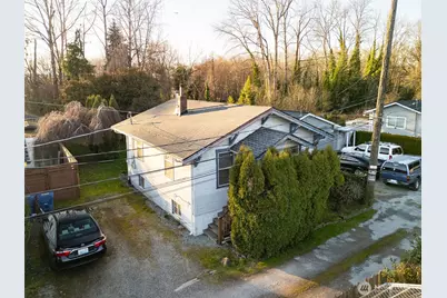 8434 34th Avenue S, Seattle, WA 98118 - Photo 1