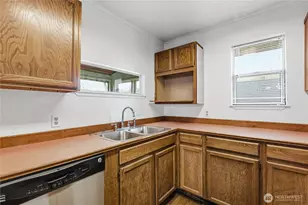 8434 34th Ave S, Seattle, WA 98118 - Photo 7