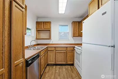 8434 34th Avenue S, Seattle, WA 98118 - Photo 9