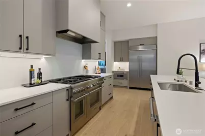 13982 Manzanita Road NE, Bainbridge Island, WA 98110 - Photo 11