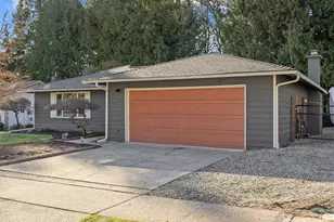 10009 161st Avenue Northeast, Redmond, WA 98052 - Photo 3