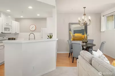 23757 SE 52nd Lane #13-1, Issaquah, WA 98029 - Photo 15