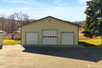 4195 Squilchuck Road, Wenatchee, WA 98801 - Photo 23