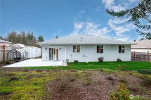 1111 Dunker Dr, Port Angeles, WA 98363 - Photo 31