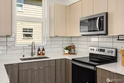 1402 N 95th Street, Seattle, WA 98013 - Photo 7