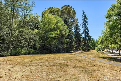 1402 N 95th Street, Seattle, WA 98013 - Photo 31