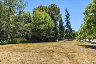 1402 N 95th St, Seattle, WA 98013 - Photo 31