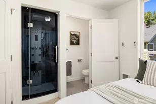 1402 N 95th St, Seattle, WA 98013 - Photo 15