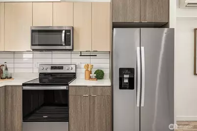 1402 N 95th Street, Seattle, WA 98013 - Photo 9