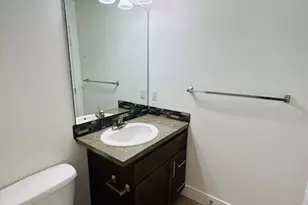 978 Edmonds Ave NE, Renton, WA 98056 - Photo 9