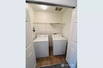 978 Edmonds Avenue NE #C, Renton, WA 98056 - Photo 11