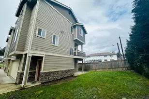 978 Edmonds Ave NE, Renton, WA 98056 - Photo 31