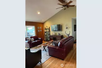 6904 NE 70th Street, Vancouver, WA 98661 - Photo 3