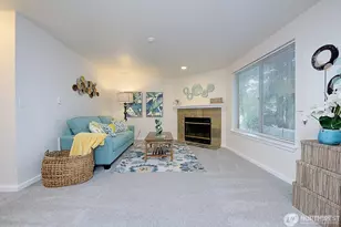 20032 66th Pl W, Lynnwood, WA 98036 - Photo 3