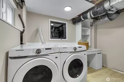 2629 Boyer Avenue E, Seattle, WA 98102 - Photo 33