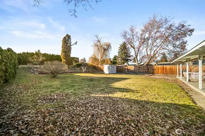 340 N Kentucky Avenue, East Wenatchee, WA 98802 - Photo 37