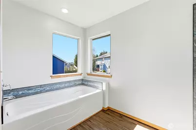 28200 70th Avenue NW, Stanwood, WA 98292 - Photo 23