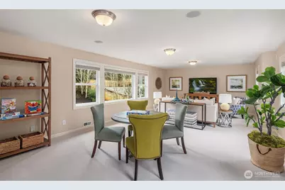 9843 NE 25th Street, Bellevue, WA 98004 - Photo 17