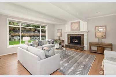 9843 NE 25th Street, Bellevue, WA 98004 - Photo 9