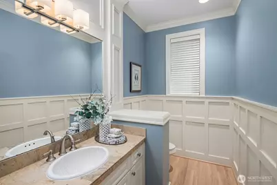 9843 NE 25th Street, Bellevue, WA 98004 - Photo 11