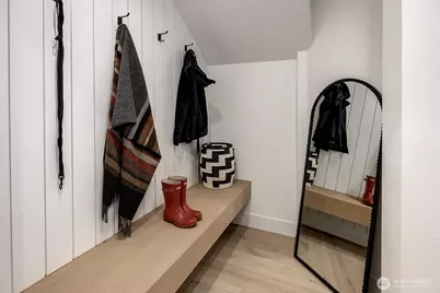 417 102nd Avenue SE, Bellevue, WA 98004 - Photo 9