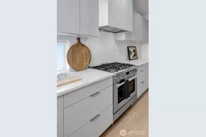 417 102nd Avenue SE, Bellevue, WA 98004 - Photo 15