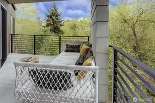 417 102nd Ave SE, Bellevue, WA 98004 - Photo 35