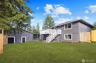 2734 Sunset Dr W, University Place, WA 98466 - Photo 39