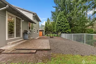 5114 W Tapps Dr E, Lake Tapps, WA 98391 - Photo 29