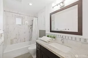 9615 NE 26th St, Clyde Hill, WA 98004 - Photo 21