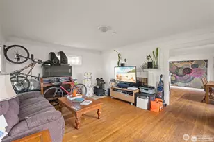 341 NE 51st St, Seattle, WA 98105 - Photo 5
