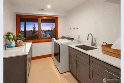 4544 49th Avenue NE, Seattle, WA 98105 - Photo 27