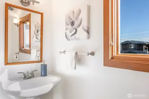 3110 Portage Bay Pl E, Seattle, WA 98102 - Photo 11