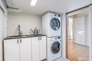 3110 Portage Bay Pl E, Seattle, WA 98102 - Photo 19