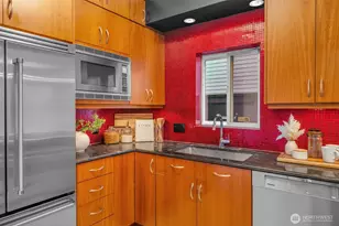 1541 Cherrylane Pl S, Seattle, WA 98144 - Photo 9