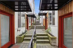 909 Hiawatha Pl S, Seattle, WA 98144 - Photo 25