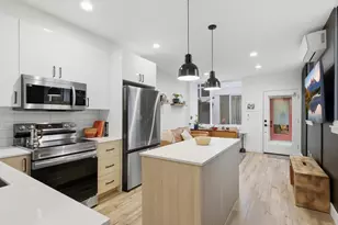 909 Hiawatha Pl S, Seattle, WA 98144 - Photo 5