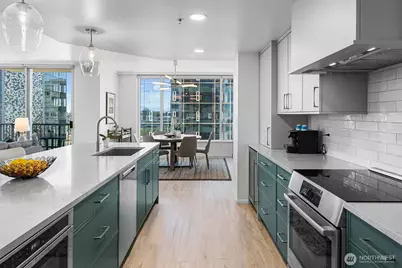 177 107th Avenue NE #1906, Bellevue, WA 98004 - Photo 3