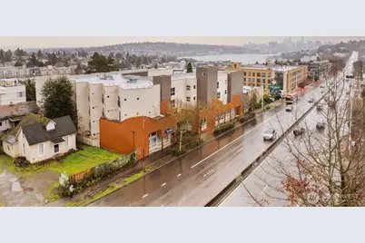 4020 Aurora Avenue N #204, Seattle, WA 98103 - Photo 25