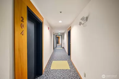 4020 Aurora Avenue N #204, Seattle, WA 98103 - Photo 5