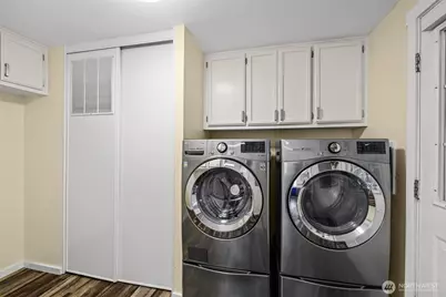 12601 NE 197th Street, Bothell, WA 98011 - Photo 11