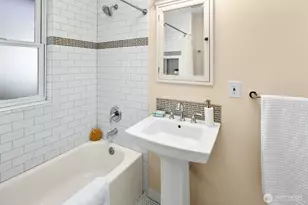 7041 14th Ave NW, Seattle, WA 98117 - Photo 15