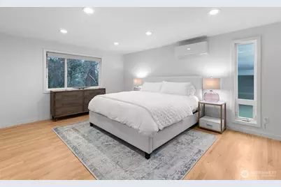 8432 SE 34th Place, Mercer Island, WA 98040 - Photo 9