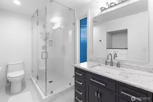 8432 SE 34th Pl, Mercer Island, WA 98040 - Photo 11