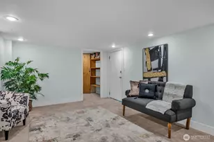 2301 Delmar Dr E, Seattle, WA 98102 - Photo 23