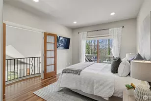 13730 Main St, Bellevue, WA 98005 - Photo 23